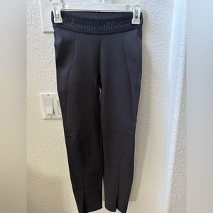 Lululemon black seamless leggings with laser cut size 6
